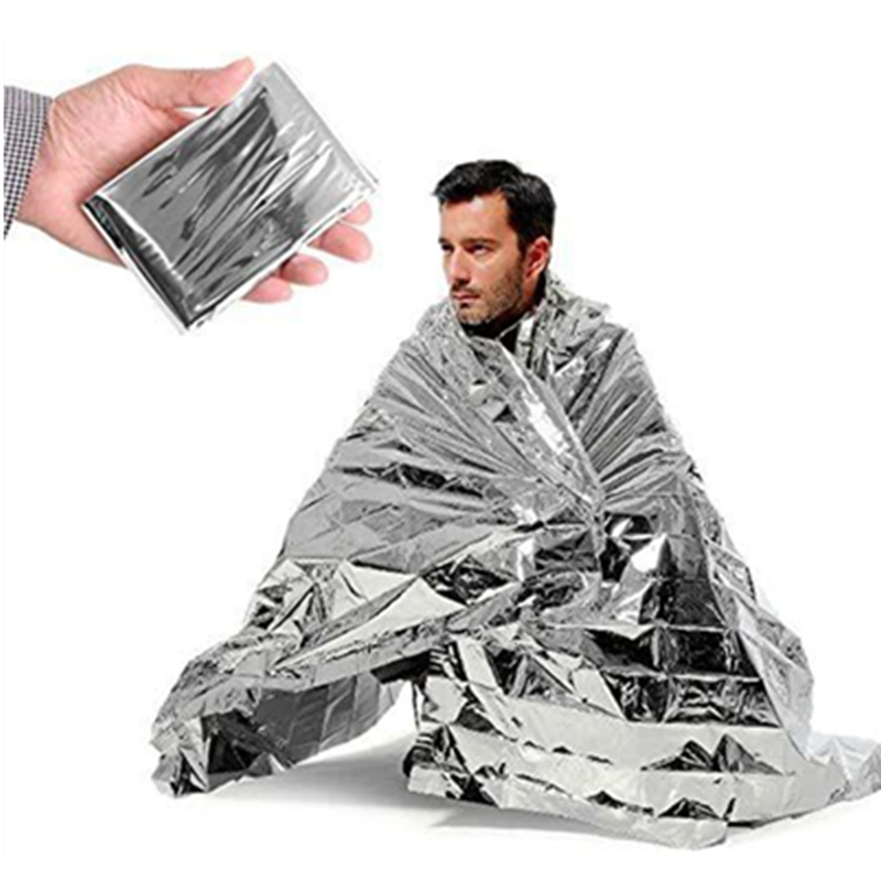 Coperta emergente Mylar Termic - First Aid Bag Kit recensione e prezzo