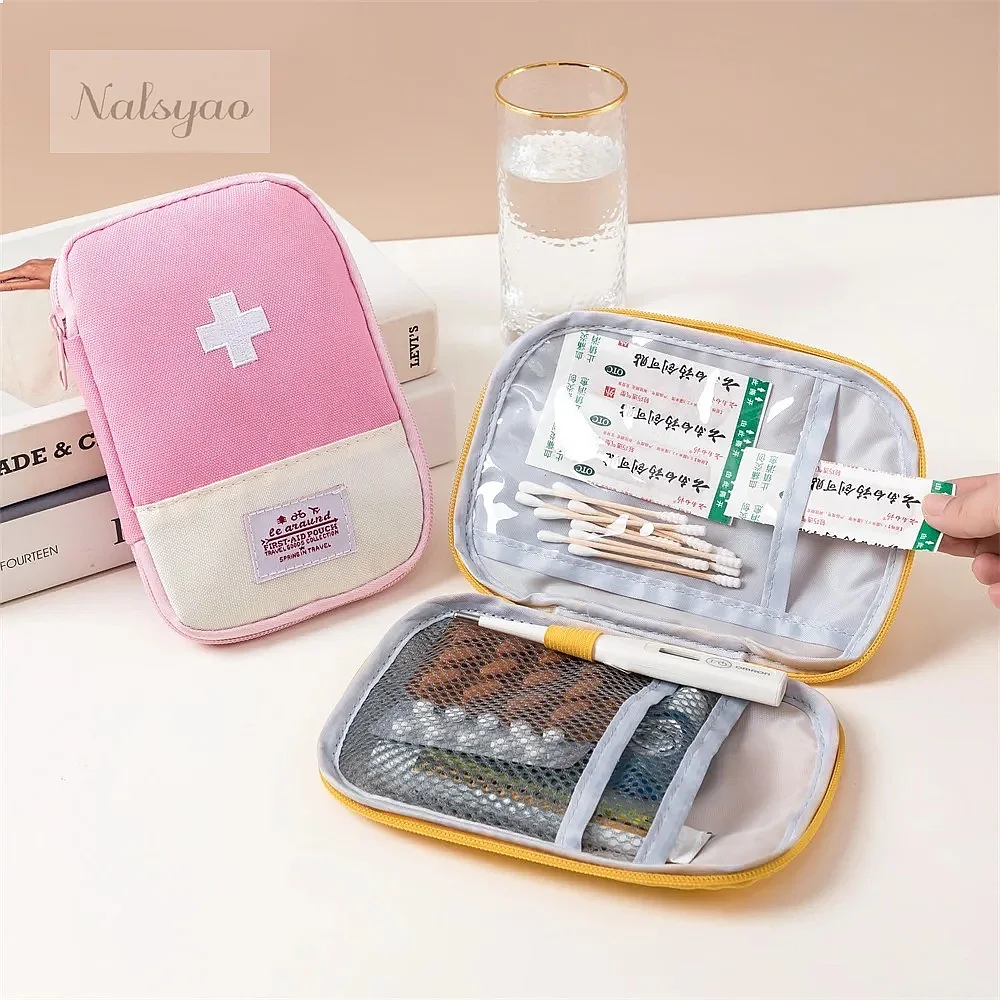 Set da 3 pezzi: borsa portatil - First Aid Bag Kit recensione e prezzo